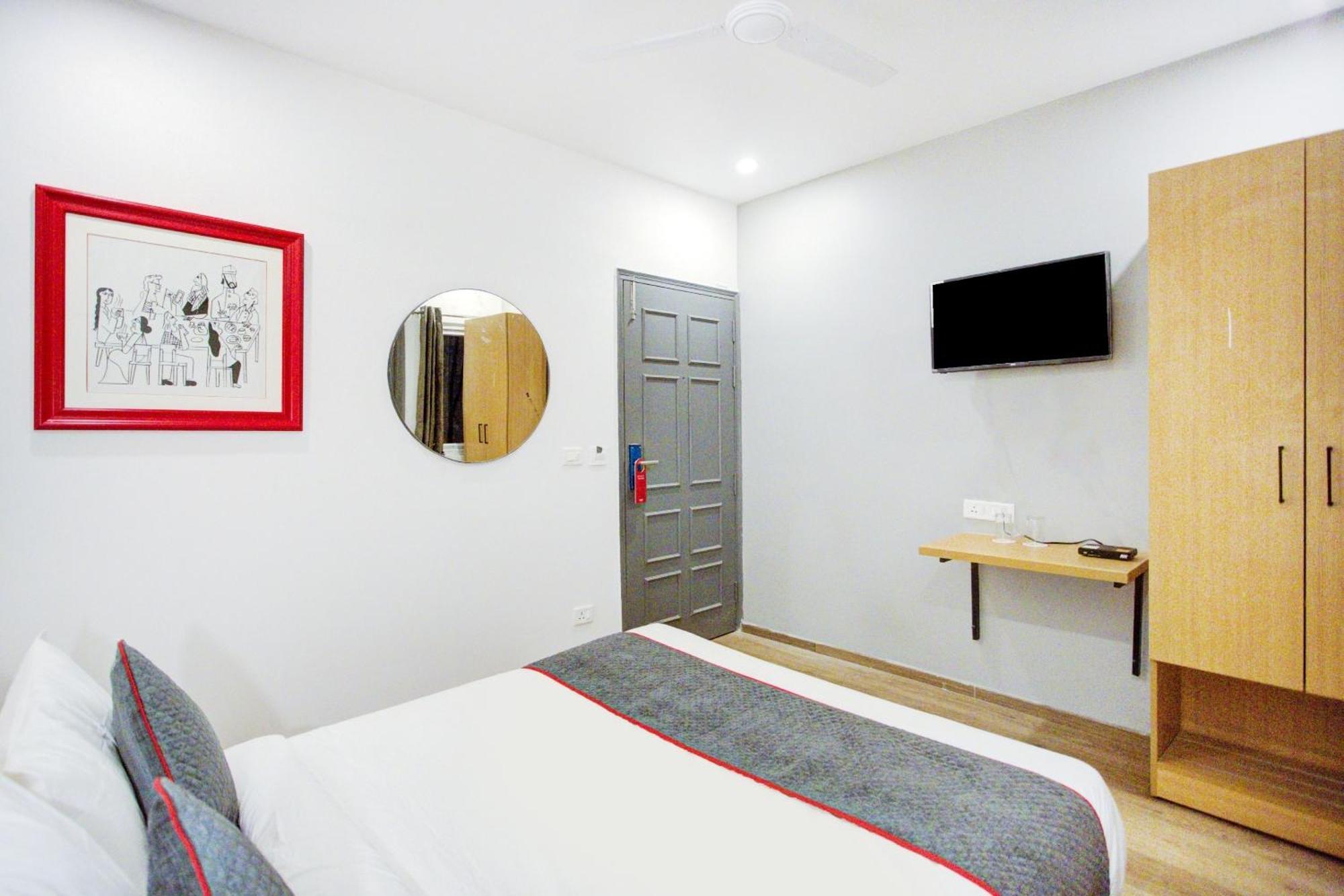 Townhouse Townhouse Atal Chowk Indirapuram กาเซียบัด ภายนอก รูปภาพ