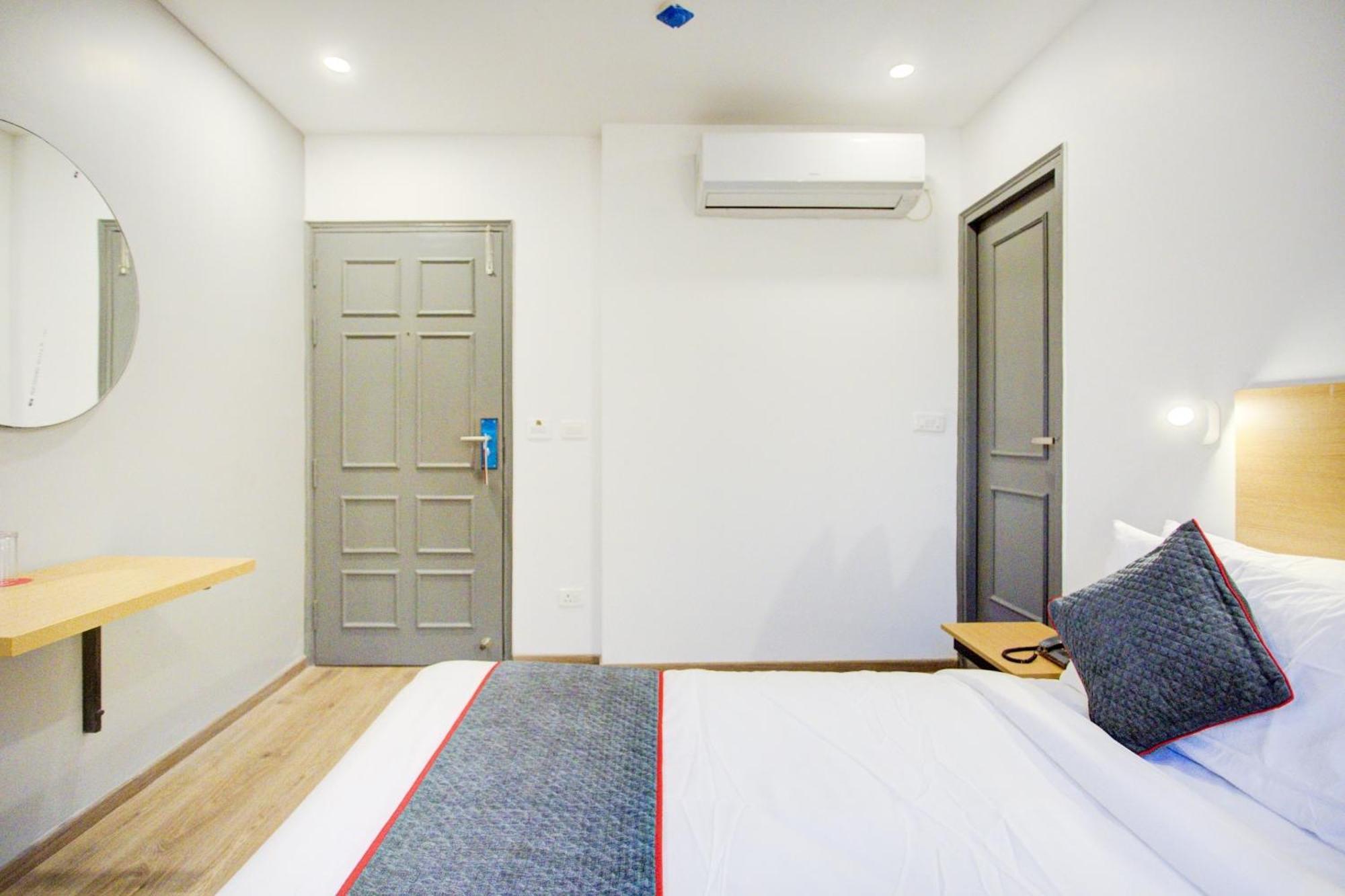 Townhouse Townhouse Atal Chowk Indirapuram กาเซียบัด ภายนอก รูปภาพ