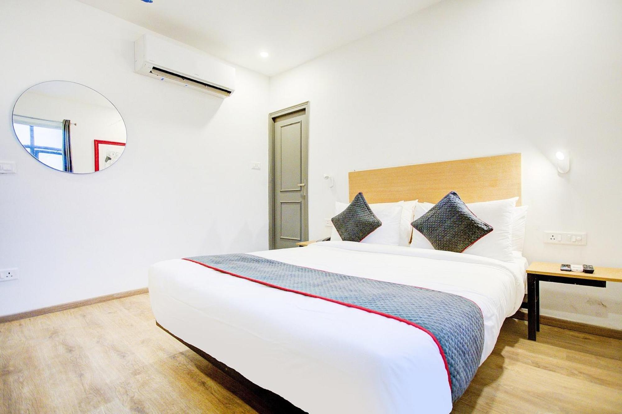 Townhouse Townhouse Atal Chowk Indirapuram กาเซียบัด ภายนอก รูปภาพ