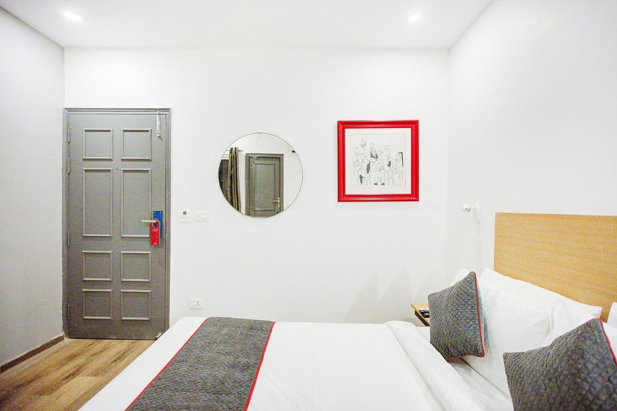 Townhouse Townhouse Atal Chowk Indirapuram กาเซียบัด ภายนอก รูปภาพ